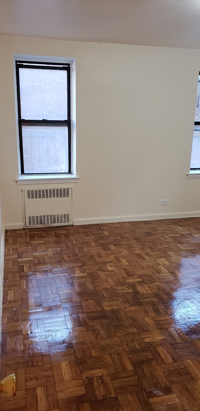 Building Photo - 359 Ovington Ave