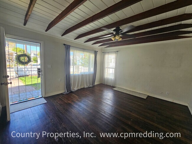 Building Photo - Character Home with Modern Updates Coming ...