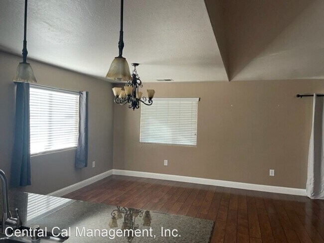 Building Photo - 4 br, 2 bath House - 12311 Midtowne Dr