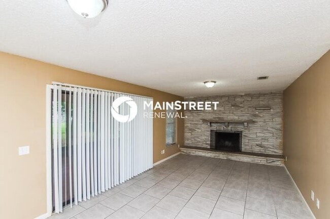 Building Photo - 3 Bedroom Pet-Friendly Home in Sebastian, ...