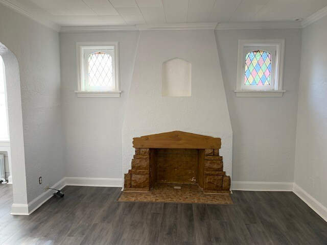 Building Photo - 1216 Moorlands Dr