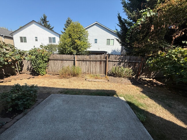 Building Photo - 9300 NE 81st St