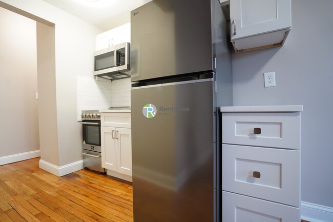 Foto del edificio - 50 Park Vale Ave