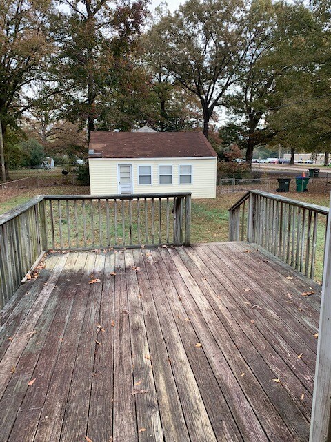 Building Photo - 4500 Kelnor Ave