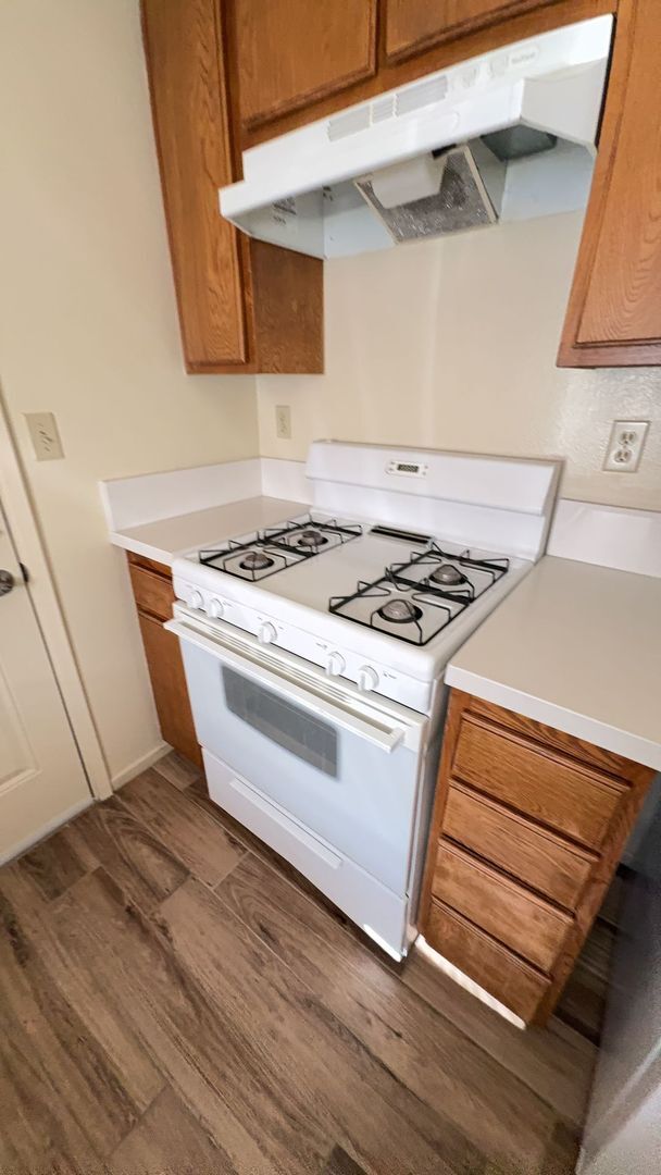 Foto del edificio - SUPER CUTE 1 BEDROOM SEQUOIA VILLAS APARTMENTS