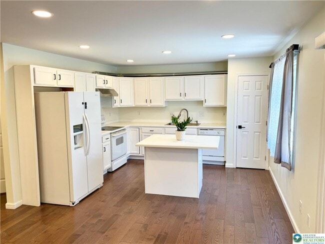 Foto del edificio - 1319 Mohr Cir