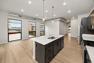 Building Photo - The Deco