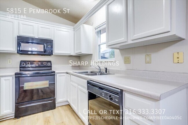 Building Photo - 5815 E Pembrook St