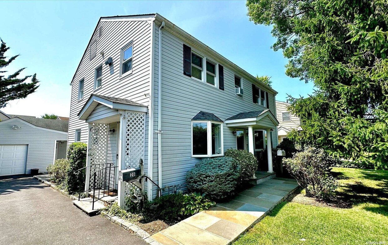 Primary Photo - 28 Ann St