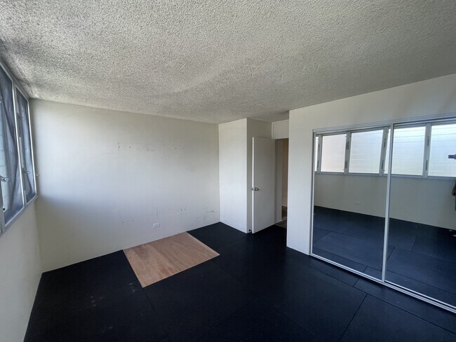 Foto del edificio - 500 University Ave