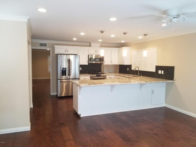 Building Photo - 2263 Portola Ln