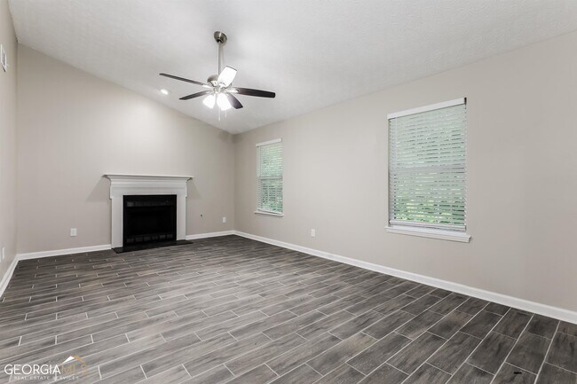 Foto del edificio - 2740 Ashley Downs Ln