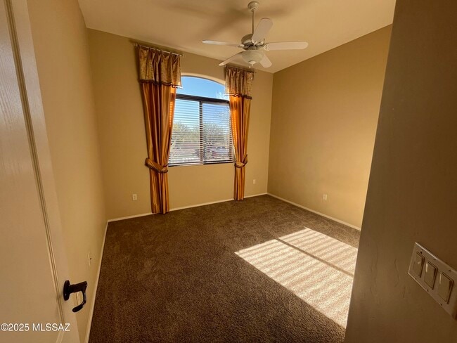 Building Photo - 13451 E Ace High Dr