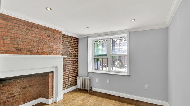 Foto del edificio - 118 E 7th St