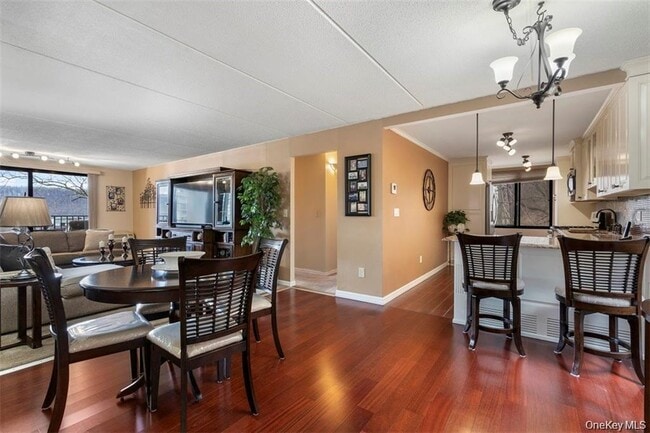 Building Photo - 1116 Warburton Ave