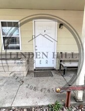 Building Photo - 9999 E US Hwy 40