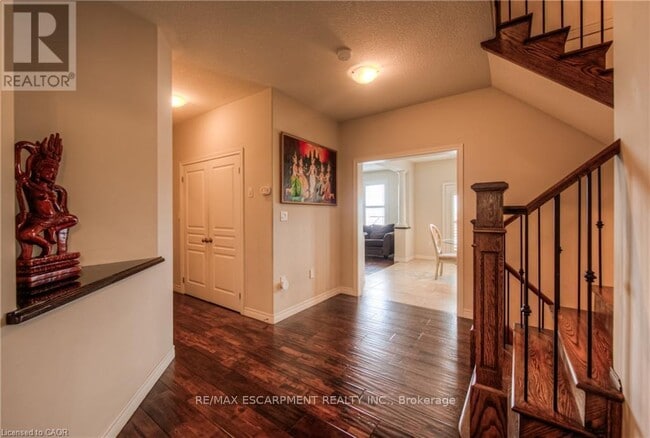 Building Photo - 83 Boulder Cr