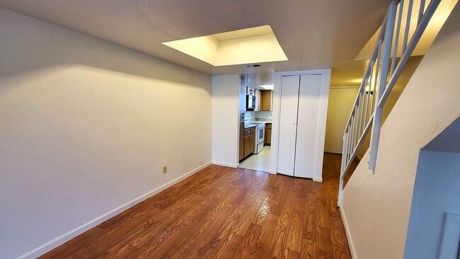 Foto del edificio - TEMPE TOWNHOME AVAILABLE IN GATED COMMUNIT...
