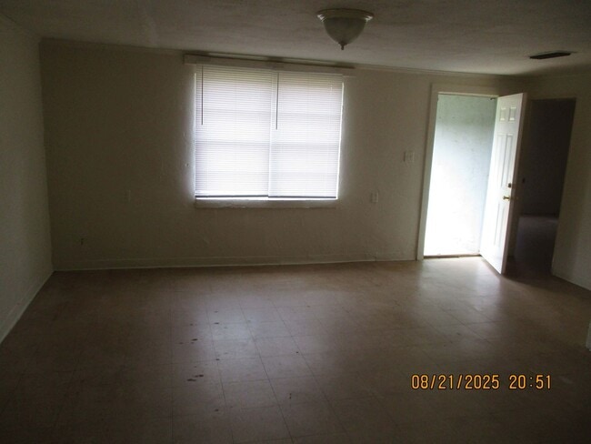 Building Photo - 1515 E Tift Ave