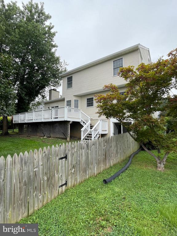 Building Photo - 332 Hill Ct