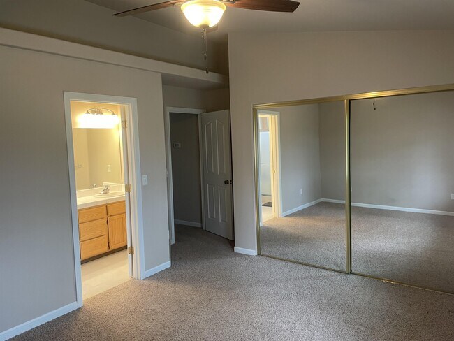 Building Photo - 4515 Sioux Ct