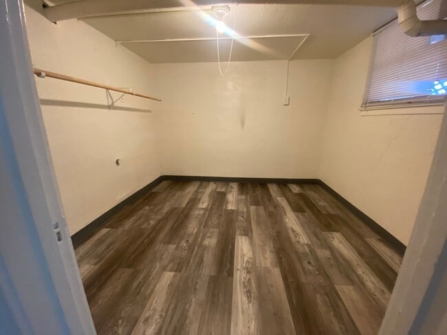 Building Photo - Viking Properties, LLC Duplex