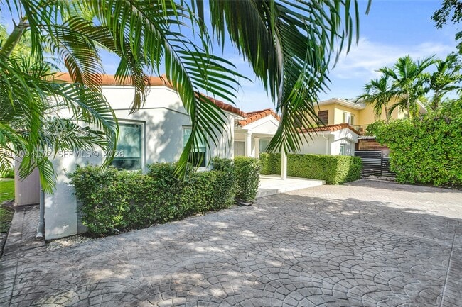Foto del edificio - 4726 Alton Rd