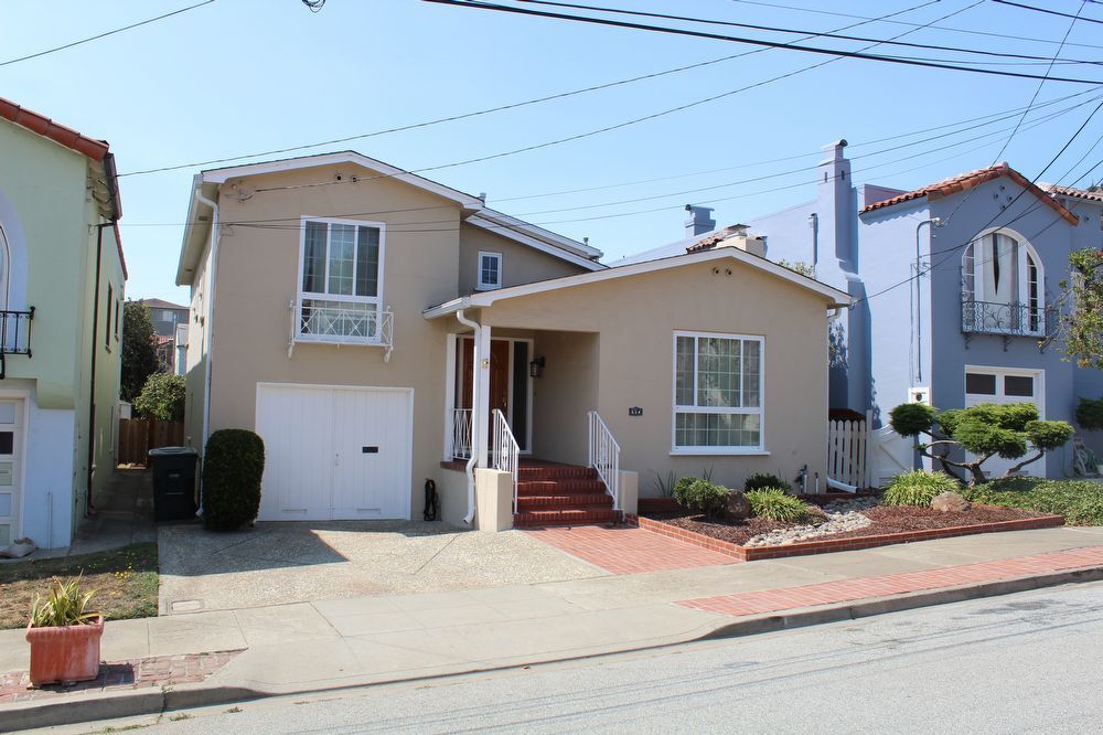 Primary Photo - 554 Palm Ave