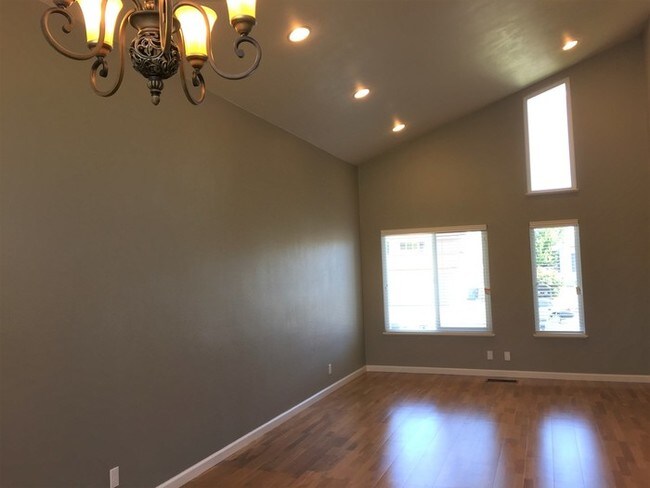 Building Photo - 1514 Partridge Dr