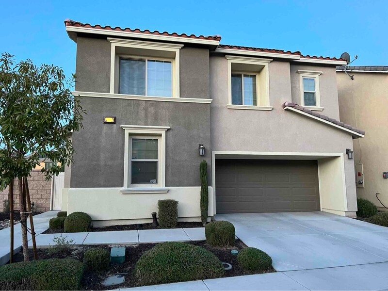 Foto principal - 24230 Carnation Way