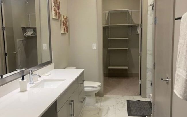 Building Photo - 3101 Akers Mill Rd SE