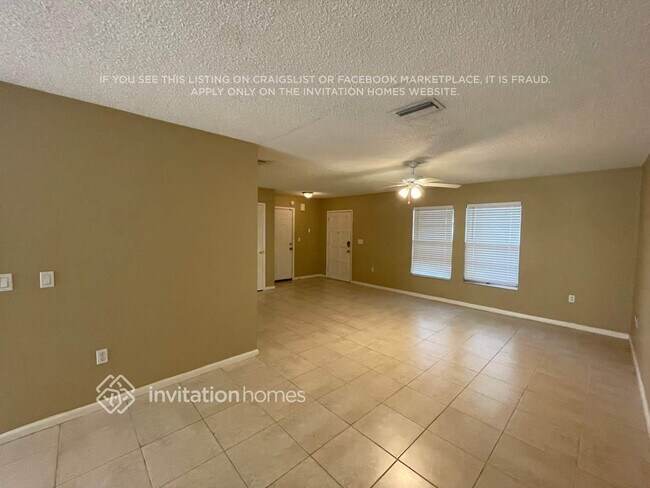 Building Photo - 11118 Salt Tree Dr