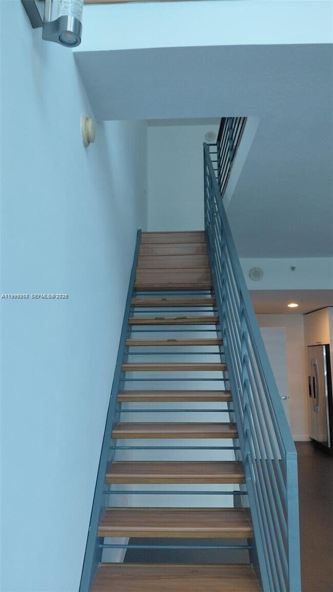 Foto del edificio - 60 SW 13th St