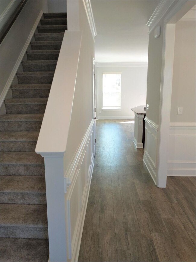 Foto del edificio - Beautiful Home in Gardner!  4 bedroom 3 fu...