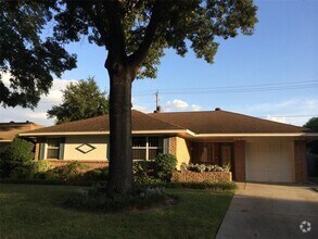Building Photo - 4601 Libbey Dr