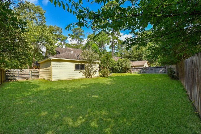 Building Photo - 17702 Oaksham Ln