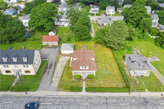 Building Photo - 117 Granite St