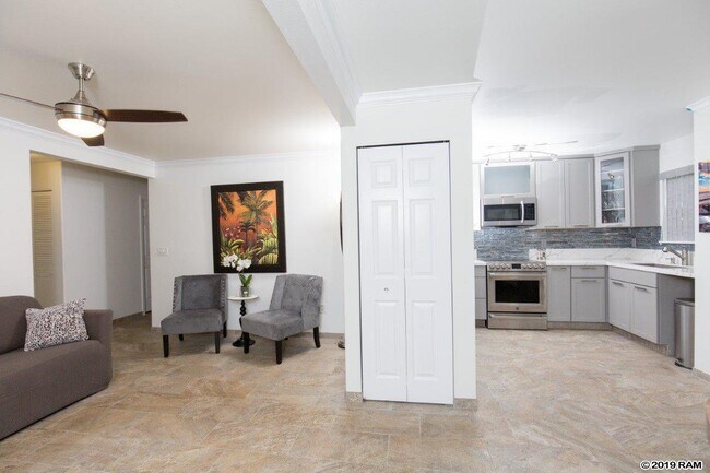 Building Photo - 60 Halili Ln