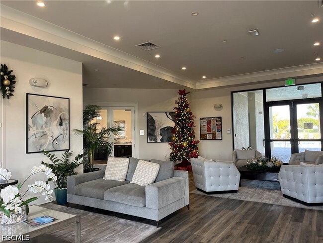 Foto del edificio - 14662 Cantabria Dr