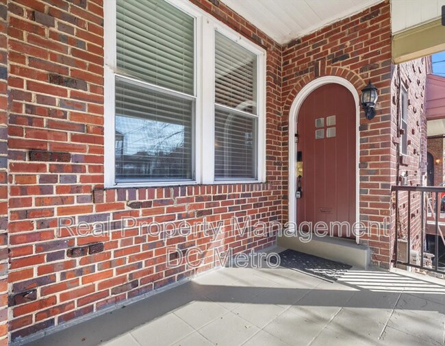 Foto del edificio - 1397 Sheridan St NW