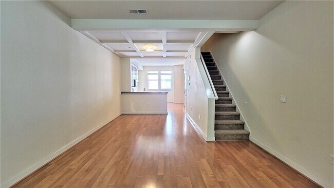 Building Photo - 288 Kentdale Place