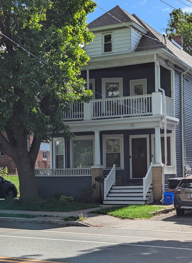 Building Photo - 32 Pawling Avenue