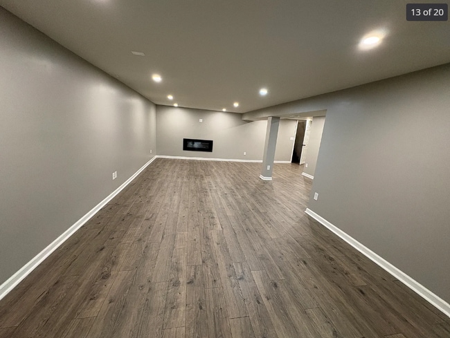 Building Photo - 3609 SW Harbor Cir