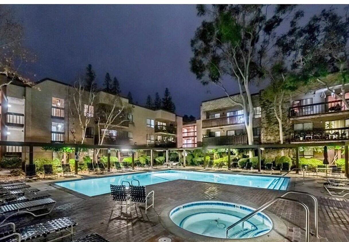 22100 Burbank Blvd Unit 367, Los Angeles, CA 91367 Condo for Rent in