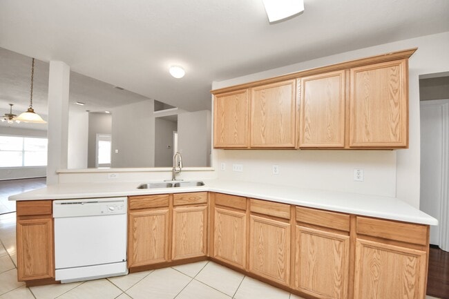 Building Photo - 12426 Magnolia Canyon