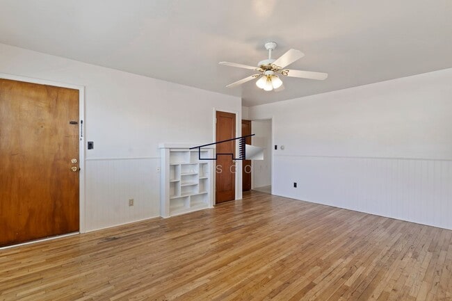 Building Photo - 338 E 200 S