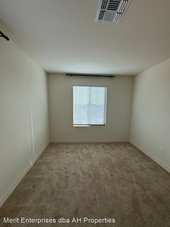 Building Photo - 4 br, 3 bath House - 17256 W SPUR DR