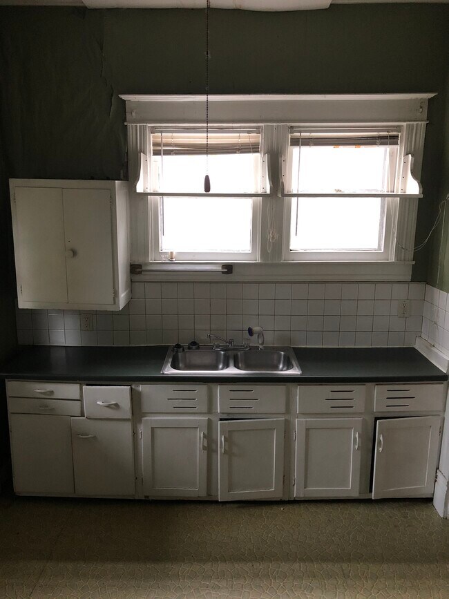 Photo - 2026 Alta Ave Apartments