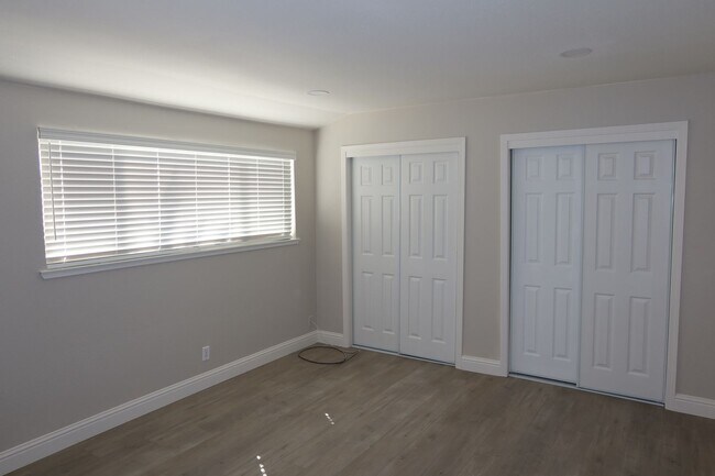 Foto del edificio - 6805 Pocket Rd