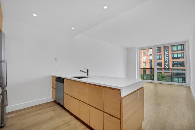 Foto del edificio - 1 bedroom in Brooklyn NY 11217